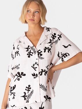 Paper Heart Banks Top White Button Front Shirt Black Floral Print Linen Blend